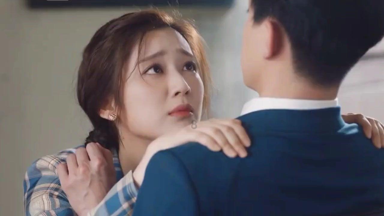 戚薇女儿lucky长大了,美得不敢认,母女俩简直复制粘贴 ,颜值如何?-分享你的疑惑与心情
